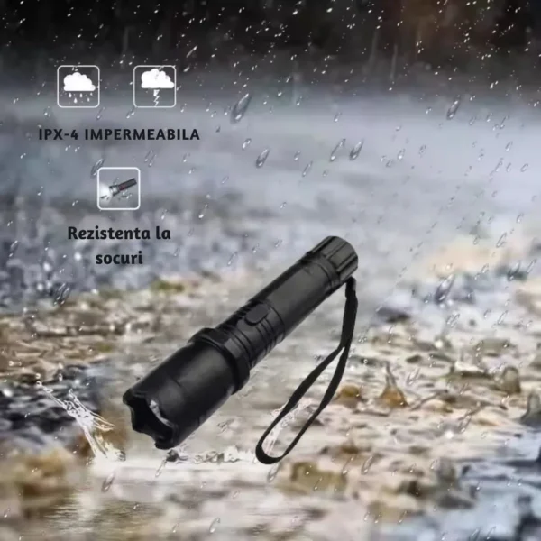lanterna led cu electrosoc si laser, sistem autoaparare, negru, impact vision® Lanterna rezistentă la apă și șocuri pe fundal ploios