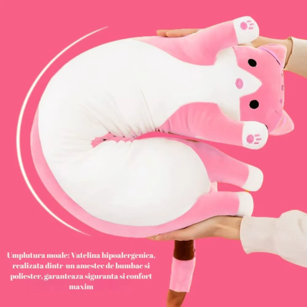 jucarie de plus pisica, tip perna, umplutura hipoalergenica, 110 cm, culoare roz jucarie de plus pisica, tip perna, umplutura hipoalergenica, 110 cm, culoare roz